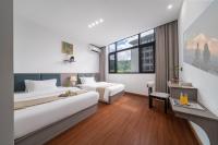 Twin Room with Mountain View