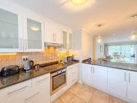 Kloof Gardens: Pool Braai with Lagoon Views - B&B Knysna