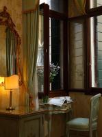 Camera Matrimoniale con Vista Canale