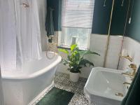 Historic 1600’s The Grocer’s Cottage - B&B Heysham