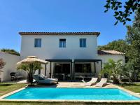 Villa Jungle - Piscine & Clim - B&B Saint-Maximin-la-Sainte-Baume