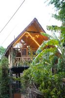Gisban Wood Cabana & Hostel - B&B