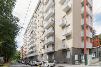 GuestHost - Bright & Comfy Apartment in Corvetto - Chambres d’hôtes Milan