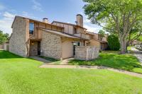 5 Mi to AT&T Stadium: Townhome w/ Patio - Ferienwohnung Arlington