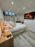 Edin Central 4 bedroom Apartment Fully Renovated - Bed and Breakfast Edinburgh