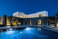 Gorgeous villa with swimming pool on the seashore - B&B