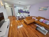 Apartment Azure *CLOSE TO THE BEACH - Ferienwohnung Split