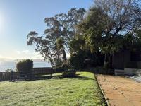 Sunny Waterfront Apartment - B&B Dunedin