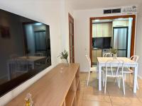Nagomi Suite - Modern Apartment with Parking & Swimming Pool - B&B Lloret de Mar