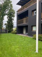 Elegant Riverside Flat - B&B Riga