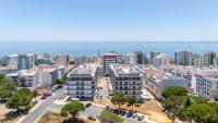 Elegant 2BDR Apartment in Quarteira by Lovelystay - B&B Quarteira