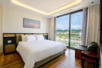 Deluxe Room (2 Adults + 1 Child)