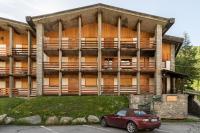 HelloCHALET - Cozy Bear - Panoramic Ski-in, Ski-Out Apartment in Cervinia - B&B Cervinia