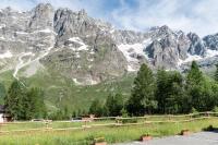 HelloCHALET - Cozy Bear - Panoramic Ski-in, Ski-Out Apartment in Cervinia - Chambres d’hôtes Breuil