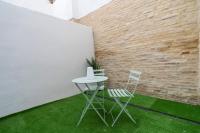 VLC Host - Vicente Brull - B&B Valencia