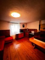 Apartma Pr'Csrlu - Bed and Breakfast Rut
