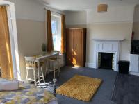 55 Studio No 6 Uplands - Bed and Breakfast Swansea