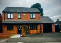 Stylish Retreat Hot Tub Family Group Friendly - B&B West Bromwich