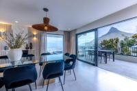 NEW! Stylish 5 bedroom Camps Bay Villa - B&B Ciudad del Cabo