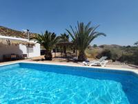 La casita del desierto, cortijo para 7 personas con piscina privada - B&B Tabernas