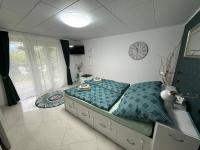 Romantisches Studio inmitten von Weinbergen - B&B Uhwiesen