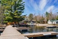 2 Bedroom Beach Side Cottage on Muskoka Shores - B&B Parry Sound