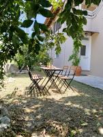 Efi house - Chambres d'hôtes Alepoú