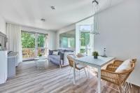 Apartment with Lake View