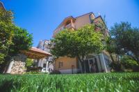 Apartments MEC & TIK - Bed and Breakfast Split