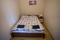 One-Bedroom Apartment II
