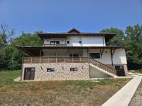 Evernest Guesthouse - B&B Arefu