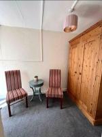 106 Brynmill - Room 3 - Bed and Breakfast Sketty