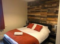 106 Brynmill - Room 4 - B&B
