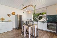 Private 3BR Villa with pool - B&B Hauru