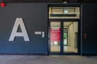 Partynice Apt - Parking & Balcony - by Rentujemy - B&B Breslavia