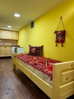 Camera Tripla Superior