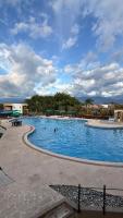 Apartamento en el Eje Cafetero-Aire acondicionado, piscinas, BBQ - Bed and Breakfast La Tebaida