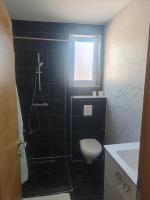 Apartamento de 1 dormitorio con balcón