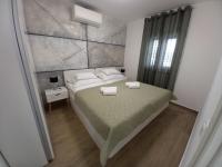 One-Bedroom Apartment with Sea View and Balcony