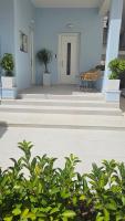 OASIS Central 007 - B&B Rhodes