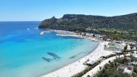 Cerulean Harbour HOUSE - WiFi, AC, 5 minutes from the Beach, Parking, Terrace, Air Conditioning - Chambres d'hôtes Cagliari