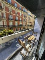 Tour Eiffel - Studio balcon - Paris 16e - Calme - B&B París