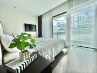 Studio with Sea View