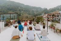 Niru Yoga Homestay sound healing & hiking retreat - Bed and Breakfast Bhaktapur