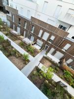 Bright apartment in Cergy - B&B Cergy