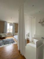 Deluxe Double Room with Bath