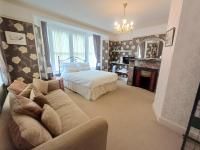Lyndale Guesthouse - B&B