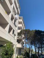 GRIDIS APARTMENT - One Bedroom Apartment, at Qerret Beach, Durres, Albania - B&B Golem