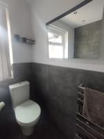 The Paddock Side - B&B Uttoxeter