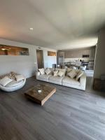 Luxury 2BR w balcony - DTLA!! - Bed and Breakfast Los Angeles